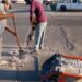 Siguen trabajos de bacheo en calles y avenidas de Ojinaga