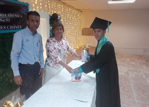 Graduación en la escuela secundaria técnica 53, “Raúl Bailléres Chávez”, generación 2021-2023, en laguna del rey, municipio de Ocampo