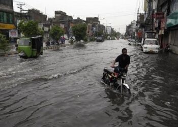 Dejan inundaciones 44 muertos en Afganistán y Pakistán