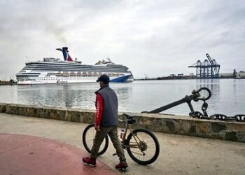 Preparados en Los Ángeles para la llegada de ‘Hilary’