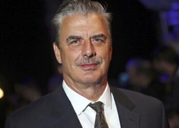 Niega Chris Noth acusaciones por su conducta sexual