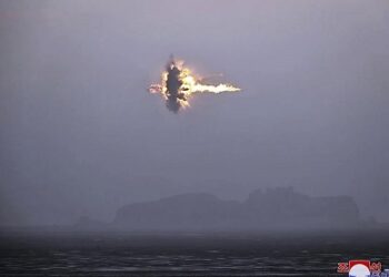 Lanza Corea del Norte 2 misiles balísticos hacia el mar