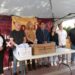Con 100 mil firmas acuden a Palacio de Gobierno y piden a la gobernadora entreguen libros de texto