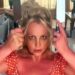 Dicen que Britney Spears se cortó tras bailar con cuchillos