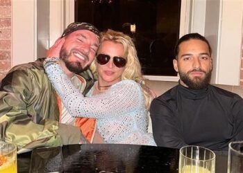 Cena Britney Spears con Maluma y J Balvin en Nueva York