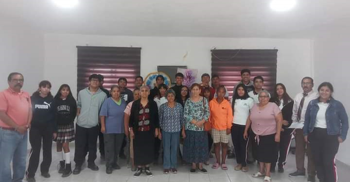 Trabaja el DIF de Laguna del Rey en favord del Cecytec «Martin Luther King» 