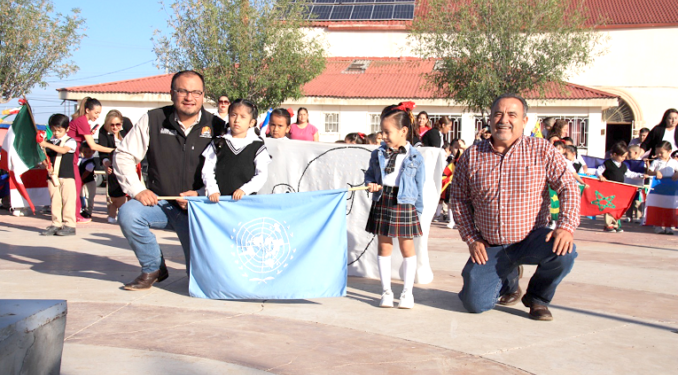 Asiste el Alcalde Andrés Ramos a Desfile del Kínder “Rosaura Zapata” por el Día de las Naciones Unidas