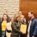La Alcaldesa del Municipio de Ocampo; Lic. Laura Mara Silva Fernández entrega reconocimiento a la Fundación World Visión y al Banco Internacional de Alimentos