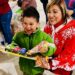 Encendió el pino navideño la Lic. Laura Mara Silva Fernández en Laguna del Rey