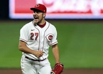 Trevor Bauer lanzará con Diablos Rojos contra Yankees