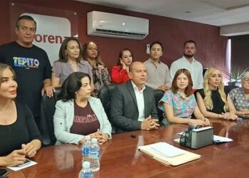 Eligen diputados de Morena a Cuauhtémoc como coordinador