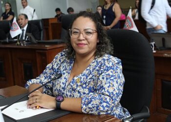 Asume morena presidencia del Congreso