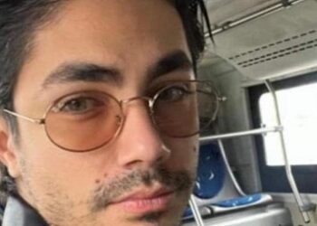 Tunden a Sian por viajar en ¡transporte público!: «se hace el humilde»