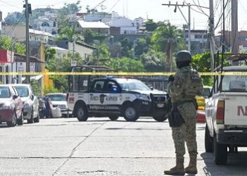 Ahorcan a Acapulco violencia y extorsión que sufren comerciantes y transportistas