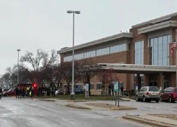 Tiroteo en escuela de Wisconsin; 5 muertos