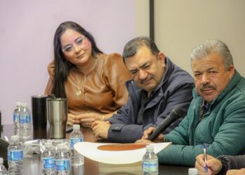 Se reunieron productores representantes de los 8 distritos de riego del estado con Tony Meléndez y Salvador Alcántara Ortega