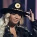 Pospone Beyoncé anuncio por respeto a incendios en LA