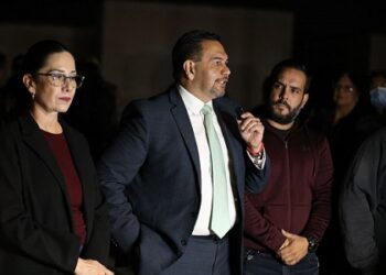 Entrega Presidente Cruz Pérez Cuéllar trabajos de pavimentación en la calle María Lavalle