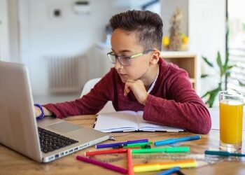 Oficial: clases en línea primaria y secundaria por friazo