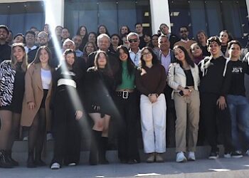 Regresan estudiantes de la UTCH tras capacitarse en China