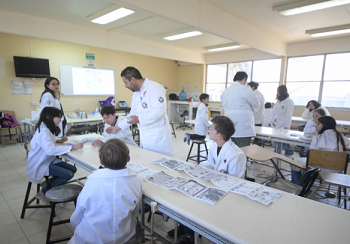 Impulsa Facultad de Odontología pensamiento científico en la niñez con «Semilleros de Investigación Kids».