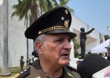 Tendenciosa, acusa comandante de la Defensa a encuesta del Inegi
