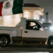 La bandera mexicana se convierte en un potente símbolo de protesta en Los Ángeles