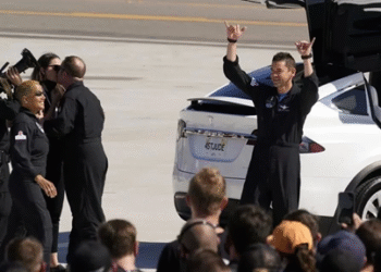 Trump retiraría nominación de cercano a Musk para la NASA