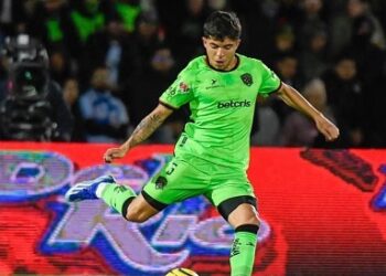 Denzell García y Alejandro Mayorga entran al XI Ideal de la Jornada 6