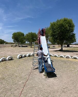 Rehabilitación y limpieza en el parque del DIF