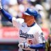 Dodgers barren a los Padres y recuperan la cima