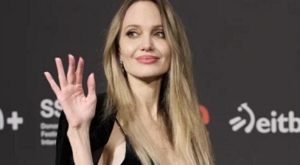 «Amo a EEUU, pero no lo reconozco en este momento»: Angelina Jolie