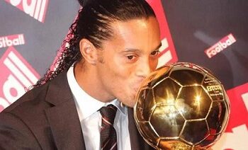 Ronaldinho entregará el Balón de Oro