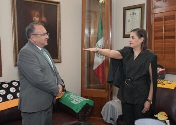 Rinde protesta la nueva directora de Planeación y Desarrollo Institucional de la UACH.