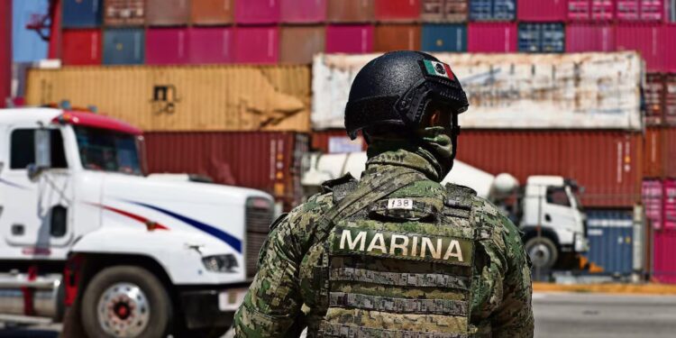 Han muerto siete marinos y funcionarios por huachicol