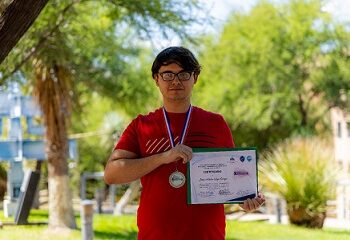 Alumno de la UACH gana medalla de plata en la Olimpiada Centroamericana y del Caribe de Física.