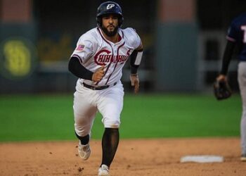 Chihuahuas caen ante Rainiers