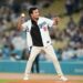 Lanza Checo Pérez primera bola y Dodgers sale de mala racha