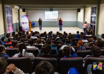 Llevan en Meoqui temas de control de emociones a más de 800 alumnos del CBTa 147