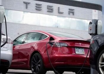 Investiga EU a Tesla tras más accidentes por tecnología FSD