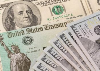 IRS anunció nuevos cheques de estímulo de 1.390 dólares para todas las personas que cumplan con estos simples requisitos