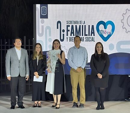 Reconoce el IAPF a Miriam Soto por el compromiso para construir una ciudad Familiarmente Sostenible