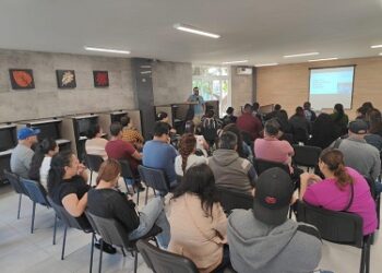 Conalep Chihuahua reúne a 450 beneficiados en el taller Escuela para Padres