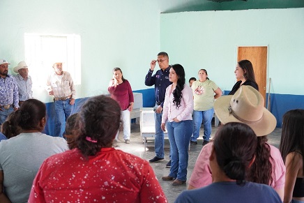 Visitó la alcaldesa Lic. Lucy Marrufo la comunidad de Maijoma