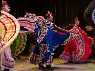 Brilla el ballet Cuautli en el Teatro de la Ciudad con “La Calaca y Buenas” dentro del festival Las Delicias de la Muerte