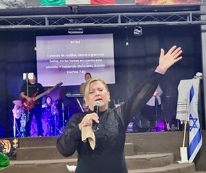 Cuando las escamas se caen: Pastora Amy Galindo