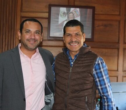 El alcalde de Coyame se reunió con el director de desarrollo municipal