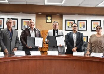 CONALEP Chihuahua y el Tecnológico de Ciudad Juárez fortalecen la educación media superior y superior con firma de convenio de colaboración