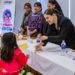 Entrega Miriam Soto becas a más de 40 niños y niñas Rarámuri
