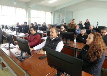 CONALEP Cuauhtémoc inicia certificaciones en Inglés e Inteligencia Artificial y fortalece infraestructura con 80 nuevas computadoras